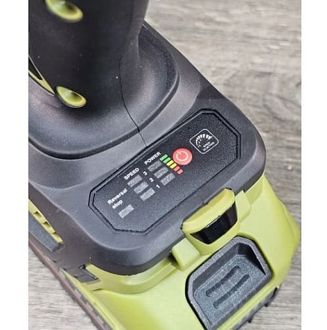 Гайковерт аккумуляторный ударный ELTOS АГ-600 BL