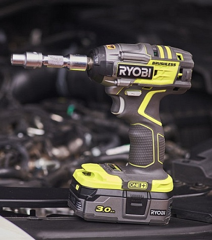 Гайкокрут акумуляторний Ryobi R18IW7-0