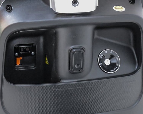 Электроскутер YADEA E8S (black)