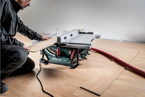 Пила циркулярна Metabo TS 254 M