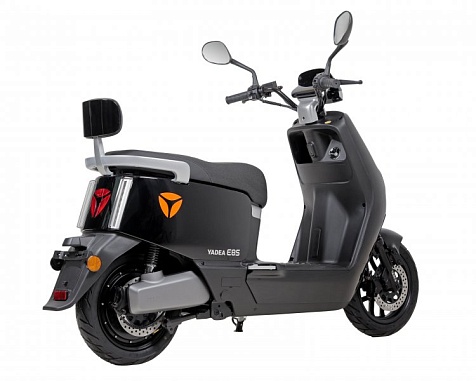 Електроскутер YADEA E8S (black)