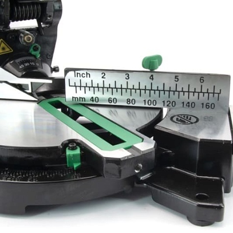 Пила торцевая DWT KGSP14-210